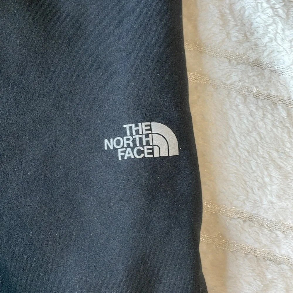 💰The North Face vapor wick capris leggings size medium - Picture 2 of 7